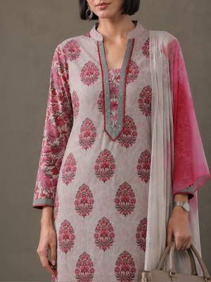 formal women floral printed regular cotton kurta with trousers & with dupatta 6