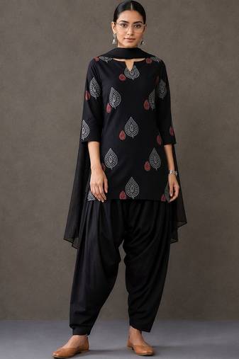 tailored women ethnic motifs printed regular cotton kurta with patiala & with dupatta