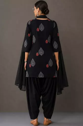 tailored women ethnic motifs printed regular cotton kurta with patiala & with dupatta