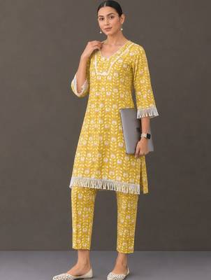structured women floral printed regular cotton kurta with trousers 6