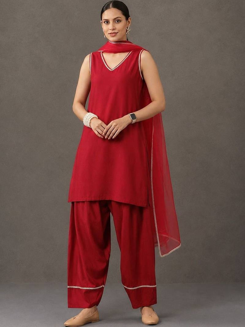 formal women regular kurta with patiala & with dupatta