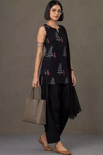 structured women ethnic motifs printed regular cotton kurta with patiala & with dupatta