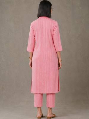 tailored women printed kurta with trousers 2