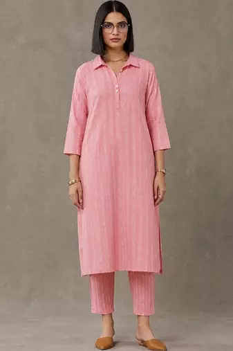 tailored women printed kurta with trousers