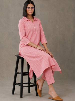 tailored women printed kurta with trousers 7