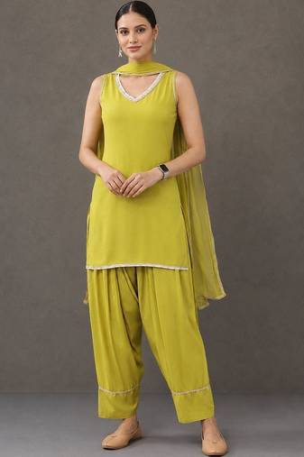 formal women regular kurta with patiala & with dupatta