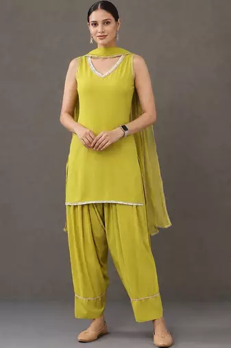 formal women regular kurta with patiala & with dupatta