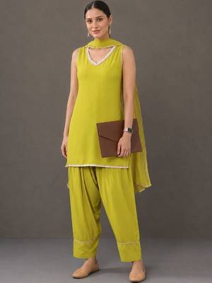 formal women regular kurta with patiala & with dupatta 3