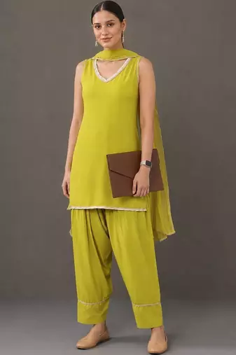 formal women regular kurta with patiala & with dupatta