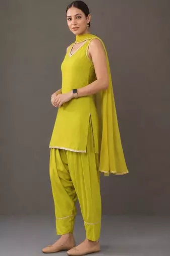 formal women regular kurta with patiala & with dupatta