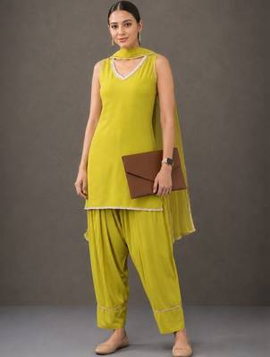 formal women regular kurta with patiala & with dupatta 7