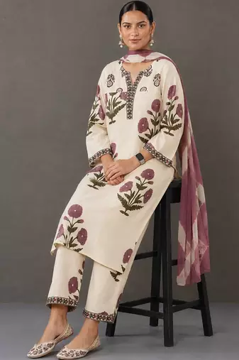 smart women floral printed regular thread work cotton kurta with trousers & with dupatta