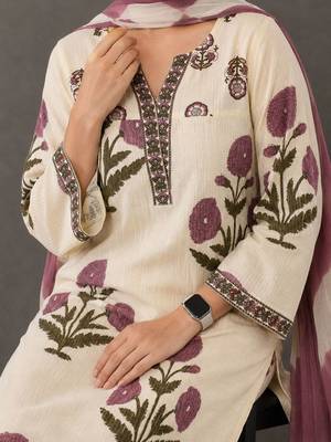 smart women floral printed regular thread work cotton kurta with trousers & with dupatta 6