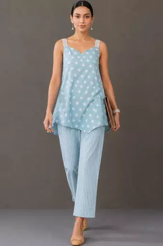 formal women printed kurta with trousers