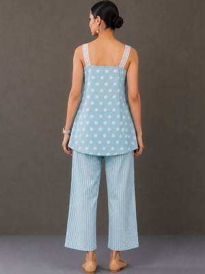 formal women printed kurta with trousers 3