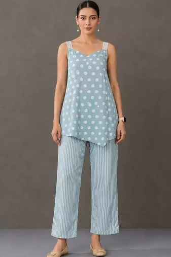 formal women printed kurta with trousers