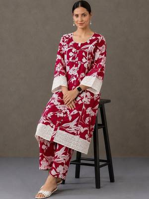 everyday workwear women printed kurta with trousers 3