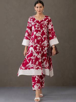 everyday workwear women printed kurta with trousers 7