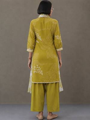 structured women ethnic motifs printed regular thread work cotton kurta with patiala & with dupatta 5