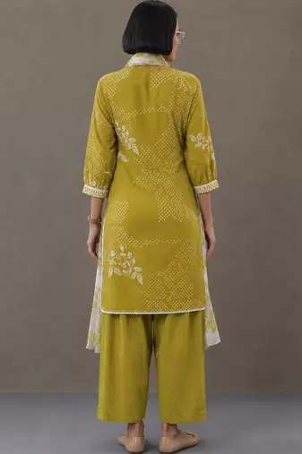 structured women ethnic motifs printed regular thread work cotton kurta with patiala & with dupatta