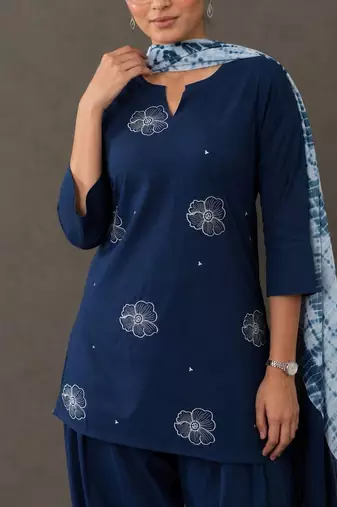 formal embroidered kurta set