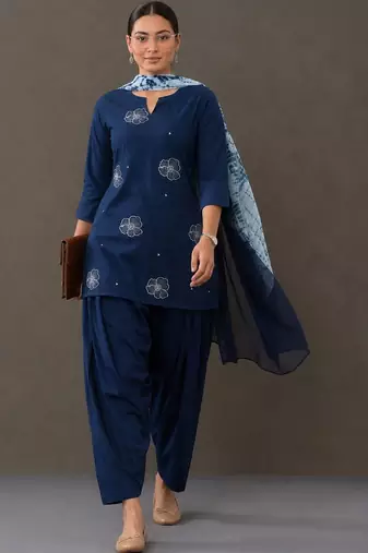 formal embroidered kurta set