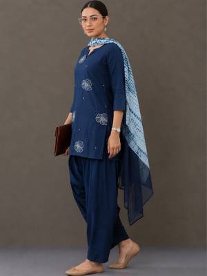 formal embroidered kurta set 4