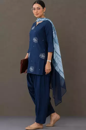 formal embroidered kurta set
