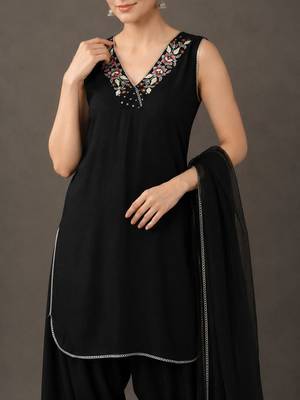 tailored women regular thread work kurta with patiala & with dupatta 7