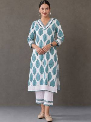 workwear women printed kurta with trousers 1