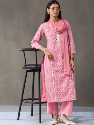 everyday workwear women regular cotton kurta with palazzos & with dupatta 3