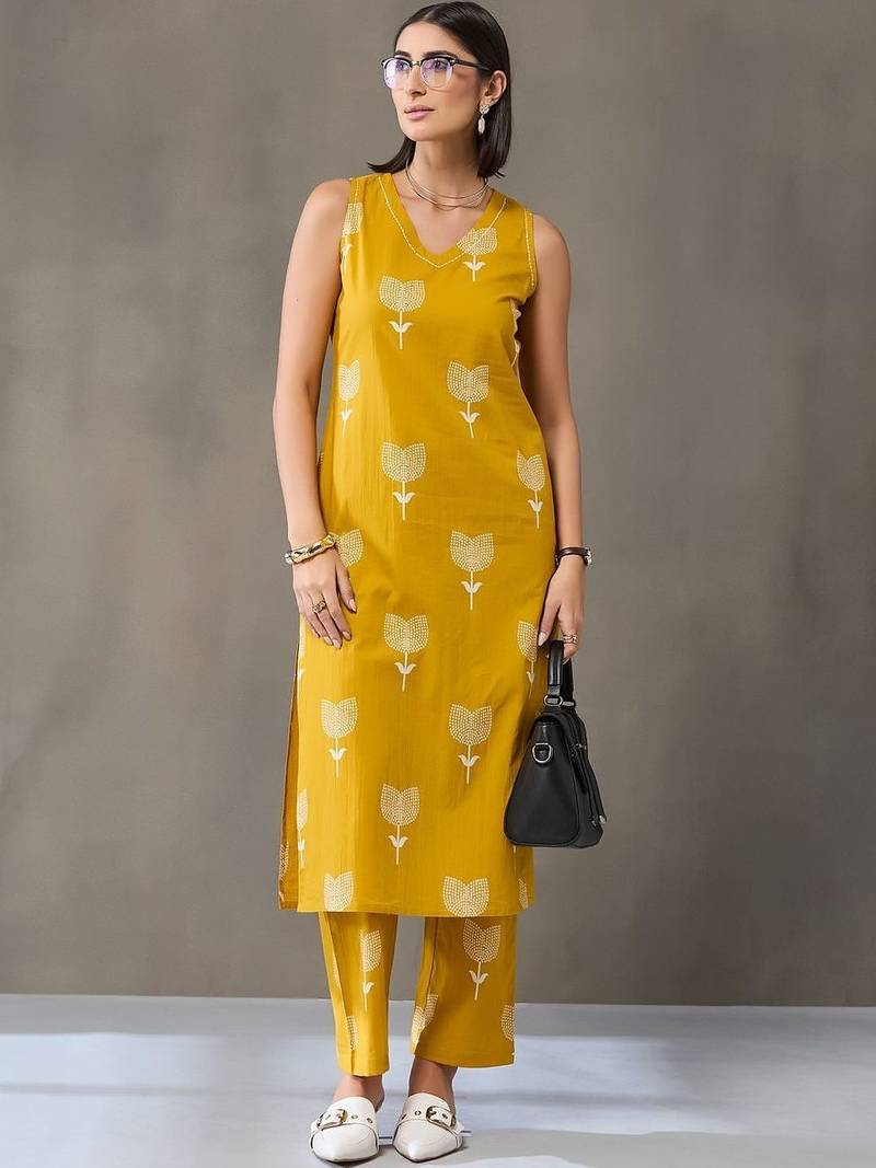 formal women floral printed regular cotton kurta with trousers