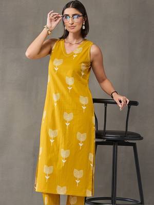 formal women floral printed regular cotton kurta with trousers 5