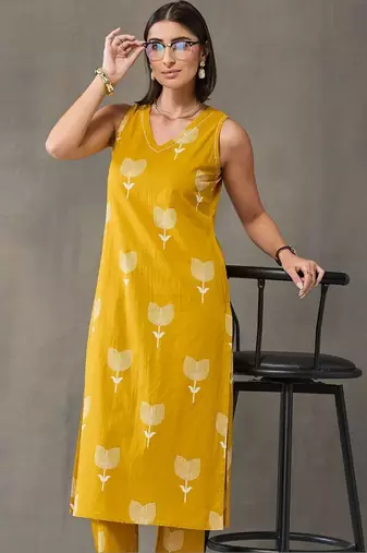 formal women floral printed regular cotton kurta with trousers