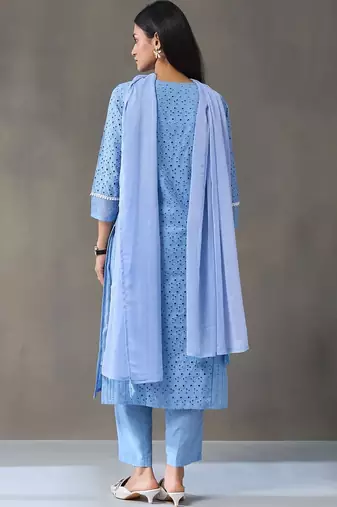 structured women ethnic motifs regular cotton kurta with trousers & with dupatta