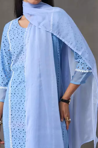 structured women ethnic motifs regular cotton kurta with trousers & with dupatta