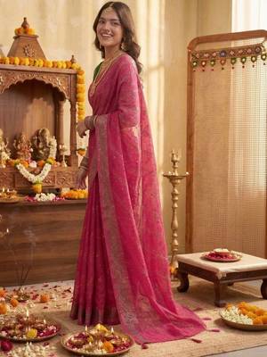 Pink leheriya zari designer saree 5