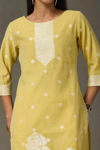 structured women ethnic motifs embroidered regular thread work kurta with trousers & with dupatta