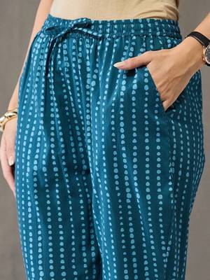 formal women floral printed regular cotton kurta with trousers & with dupatta 4