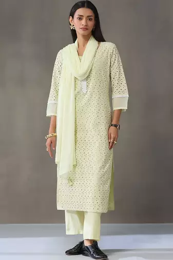 structured women ethnic motifs regular cotton kurta with trousers & with dupatta