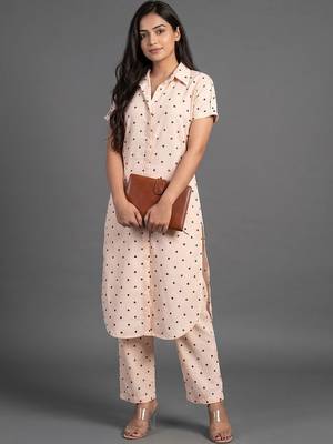 smart women printed regular kurta with palazzos 1