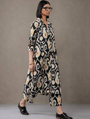 everyday workwear women ethnic motifs printed regular cotton kurta with trousers 2