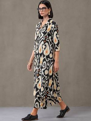 everyday workwear women ethnic motifs printed regular cotton kurta with trousers 6