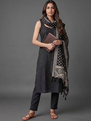 everyday workwear women regular kurta with trousers & with dupatta 1