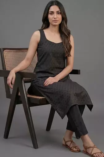 everyday workwear women regular kurta with trousers & with dupatta