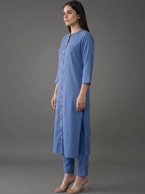 structured women regular kurta with trousers 2