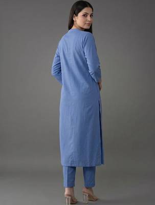 structured women regular kurta with trousers 3