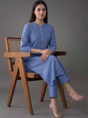 structured women regular kurta with trousers 4
