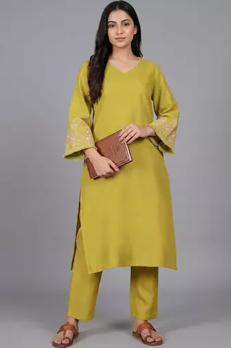 workwear women ethnic motifs embroidered regular thread work kurta with trousers