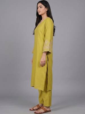 workwear women ethnic motifs embroidered regular thread work kurta with trousers 2